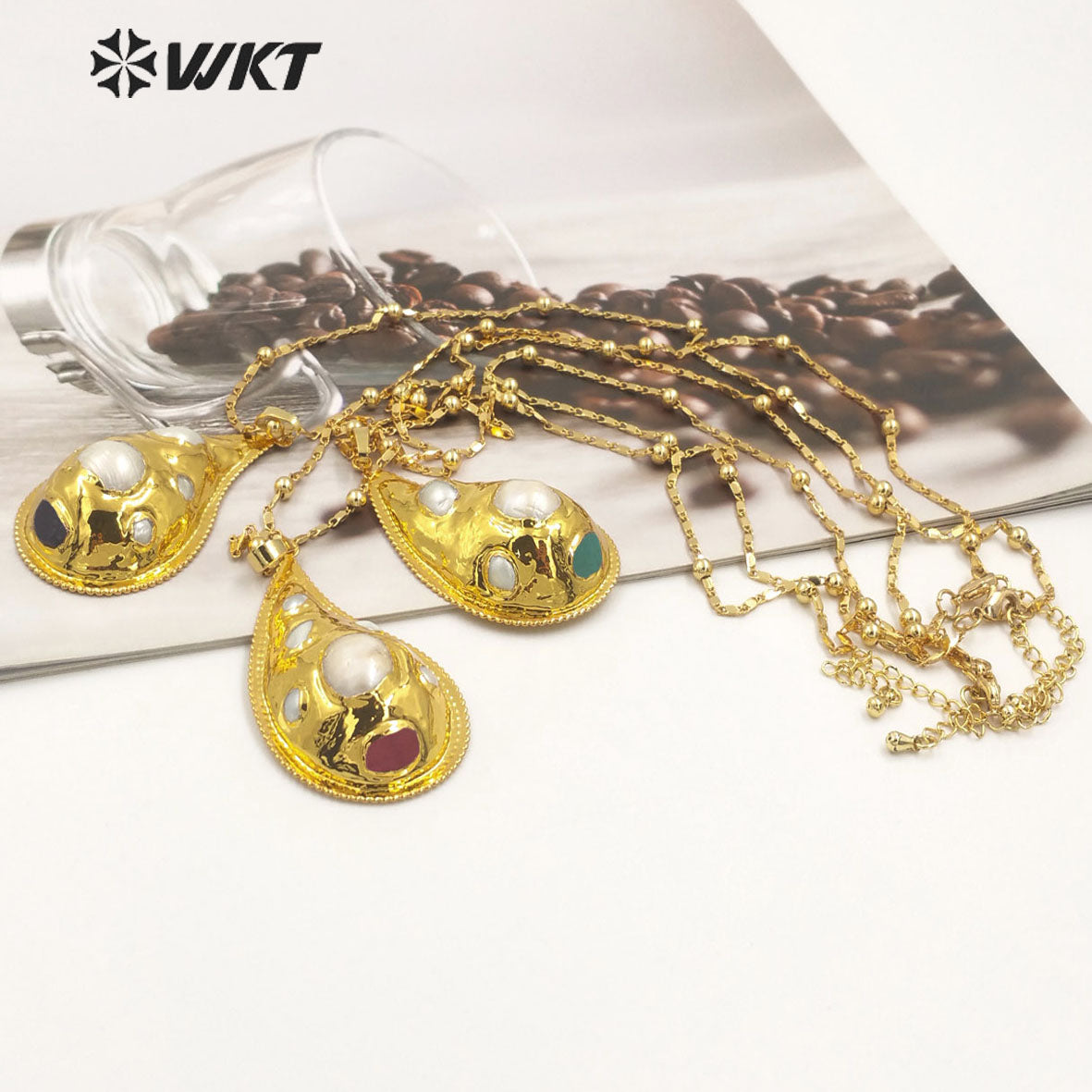 WT-JN263 New Unique Trumpet Shape Natural Freshwater Pearl and Stone Setting Handmade Pendant Necklace for Friend Gift Jewelry