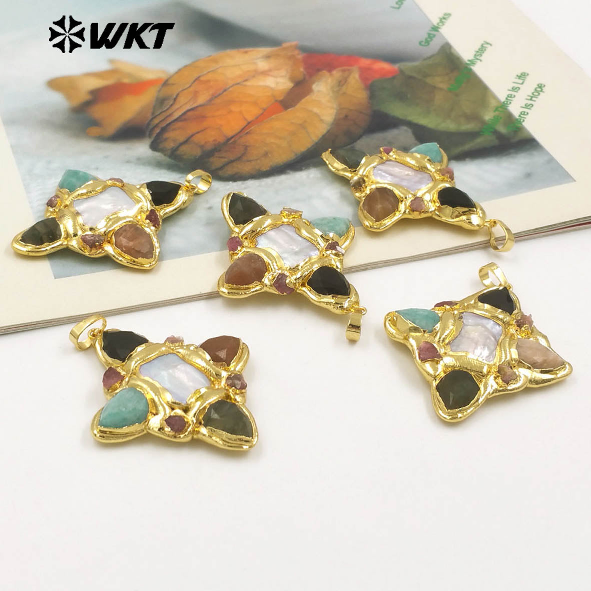 WT-JP379 Amazing New Design Popular Diamond Cross Shape With Natural Pear Stone and Pearl Made Jewelry Pendants for Necklace