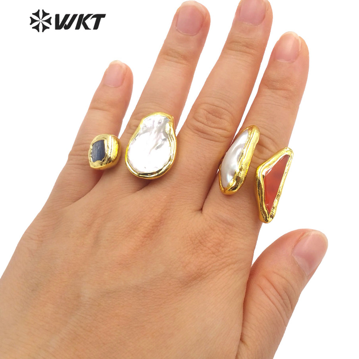 WT-MPR036 Refined Elegant Ladies Rings Blue Kyanite 18k Gold Plated Rings Open Adjustable Size Natural Pearl Gemstone Rings