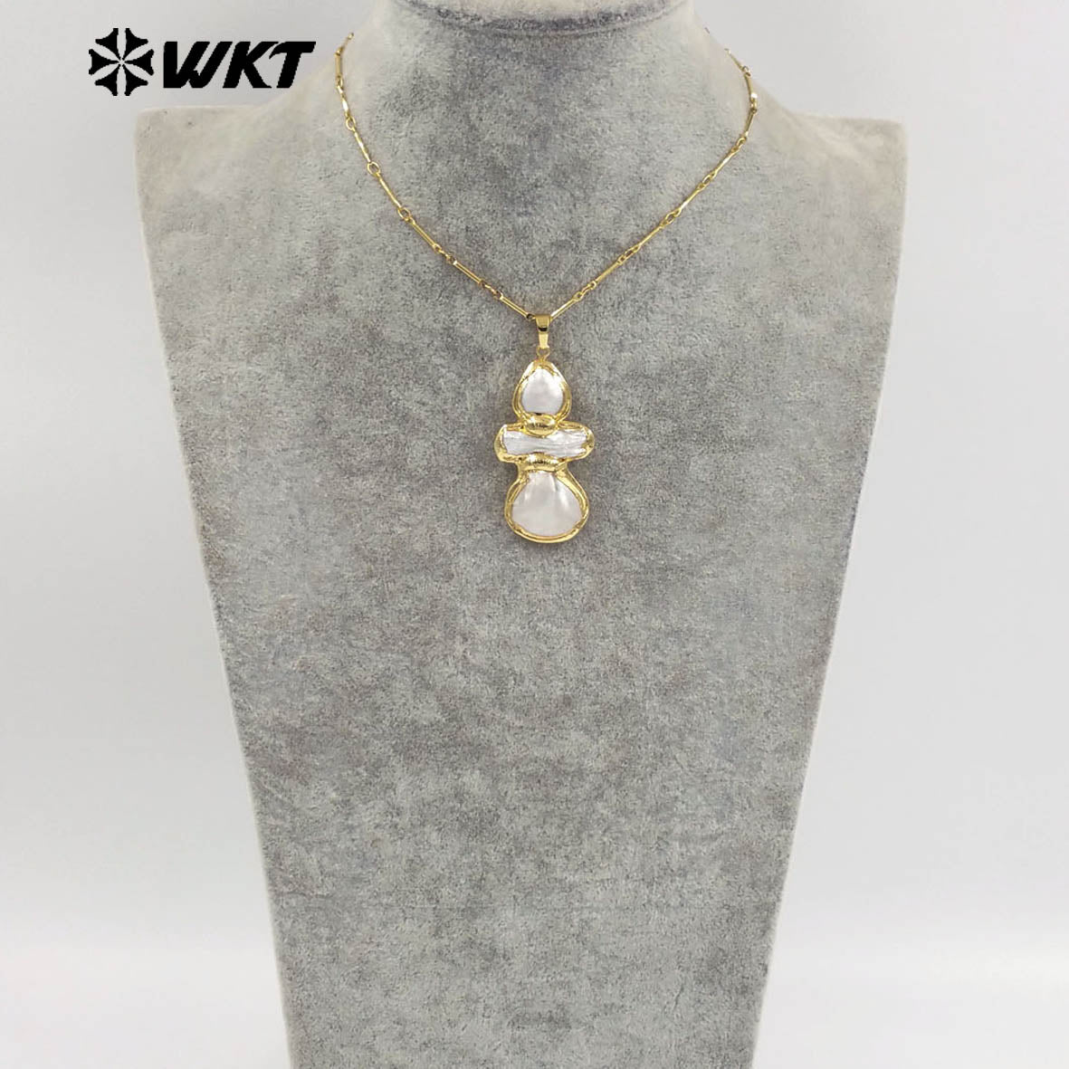 WT-JN344 Exquisite Gold Electroplated Natural Freshwater Pearl And Shell Gourd Shape Pendant Necklace For Unique Jewelry Gift