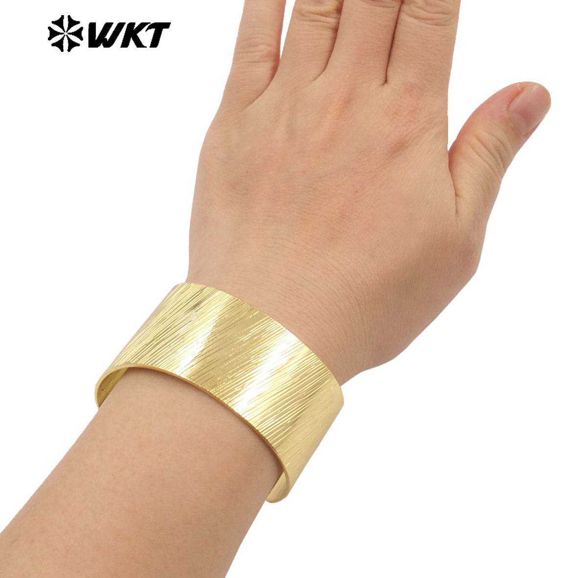 WT-B668 Wholesale New Design Unisex 18K Gold Plated Natural Yellow Brass Bracelet Can Be Used As Daily Decoration and Party