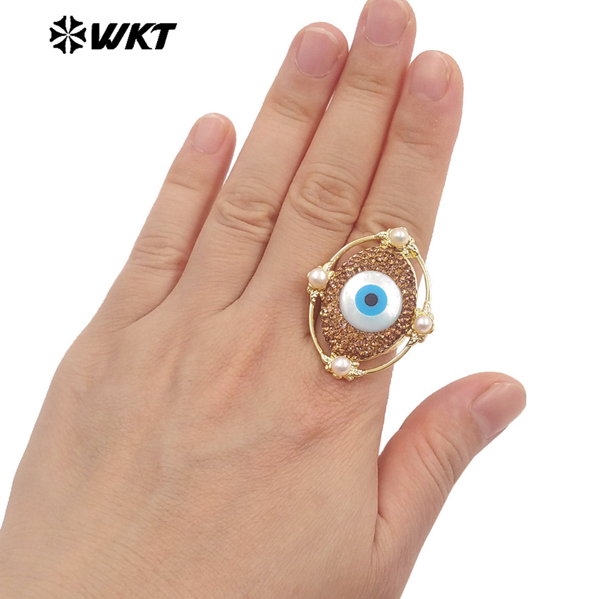WT-MPR116 New Design Vintage Eye 18K Gold Plated Round Pearl Rhinestone Ring Niche Cultural Jewelry for Both Men and Women
