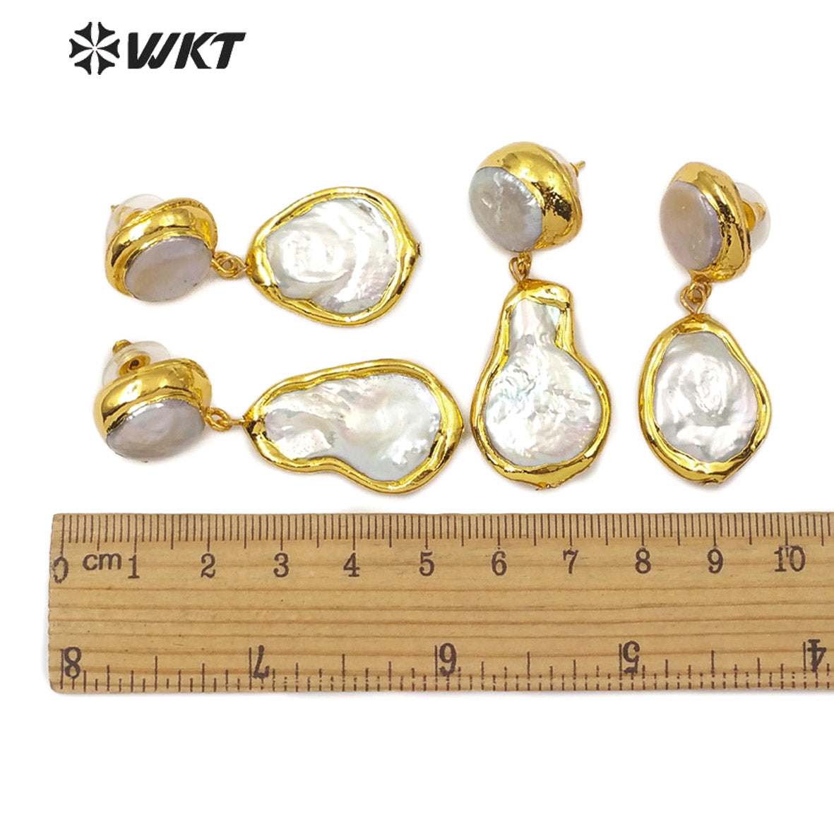 WT-E560 Wholesale Lady Jewelry Pearl Gold Plated Earrings Pear Shape Natural Freshwater Pearl Earrings