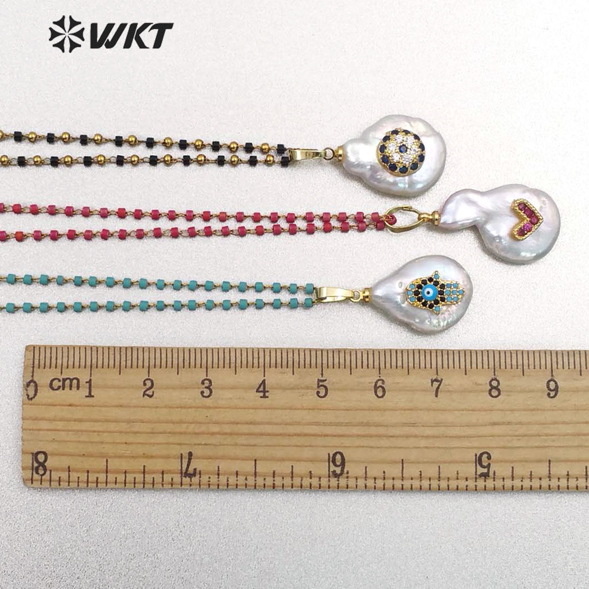 WT-MN952 Fashion Setting Irregular Shape Pearl with CZ Micro Pave Necklace Hot-sales Lady Natural Stones Necklace