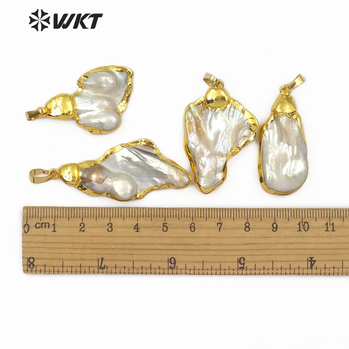 WT-JP104 Wholesale Women's Jewelry Natural Pearl Pendant Shape Specific Random Size Back 18K Gold Plated Pearl Pendant