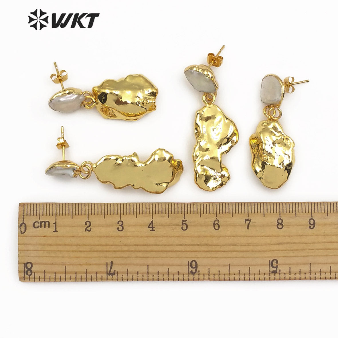 WT-E490 Boho Gift for Women Freshwater Pearl Stud With Random Shape Double Pearl Jewelry Full Gold Dipped Baroque Pearl Earring