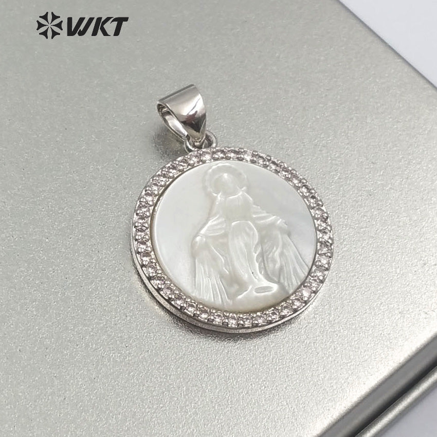 WT-MP113 Religious Blessed Virgin Mary Shell Medal Round Shape Charm Pendant Cubic Zircon Shell Guadalupe Pendant