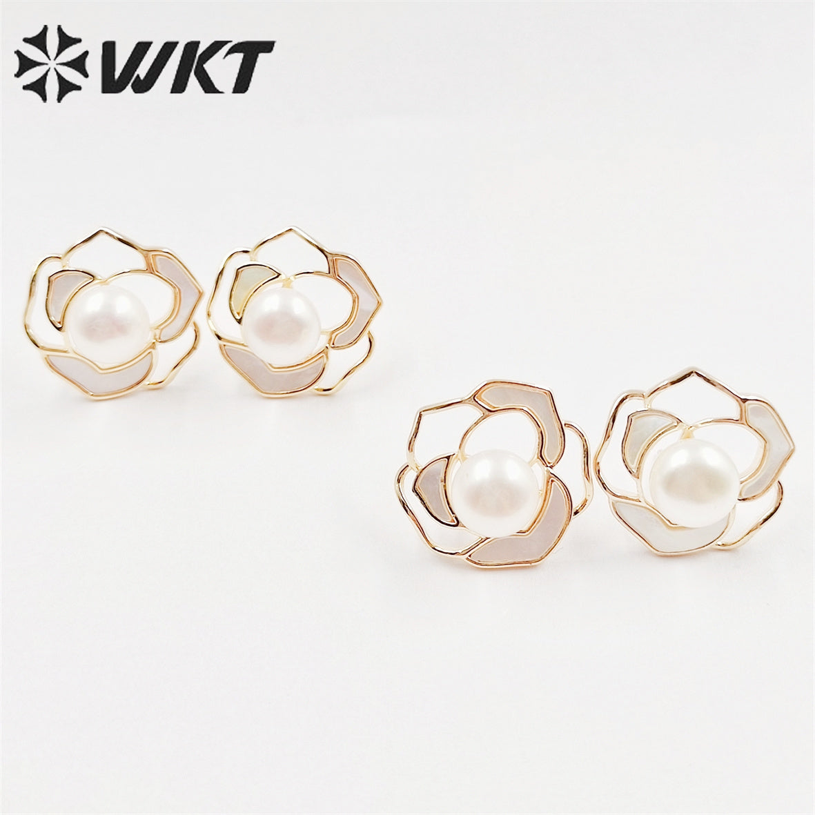 WT-MPE086 Newest Charming Fashion Rose Flower Shell Studs Gorgeous Lady Freshwater Pearl Flower Studs in Gold Electroplated