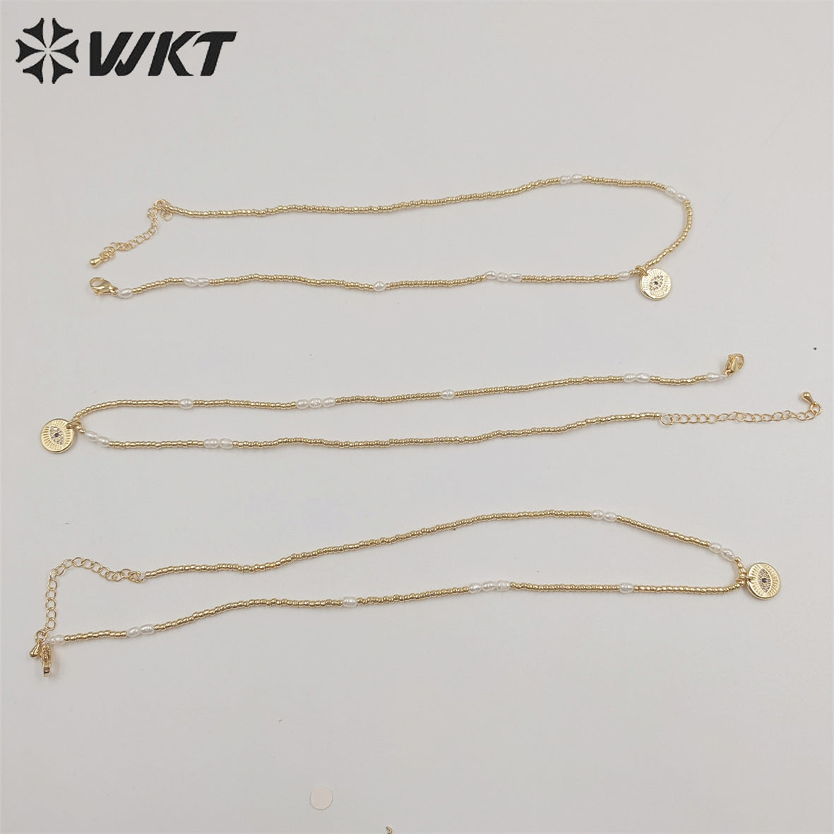 WT-JN179 Wholesale Fashion Gold Plated Tiny Beads Elegant Lady Eye Necklace 2mm Hand Strand Beads Necklace for Friend Birthday