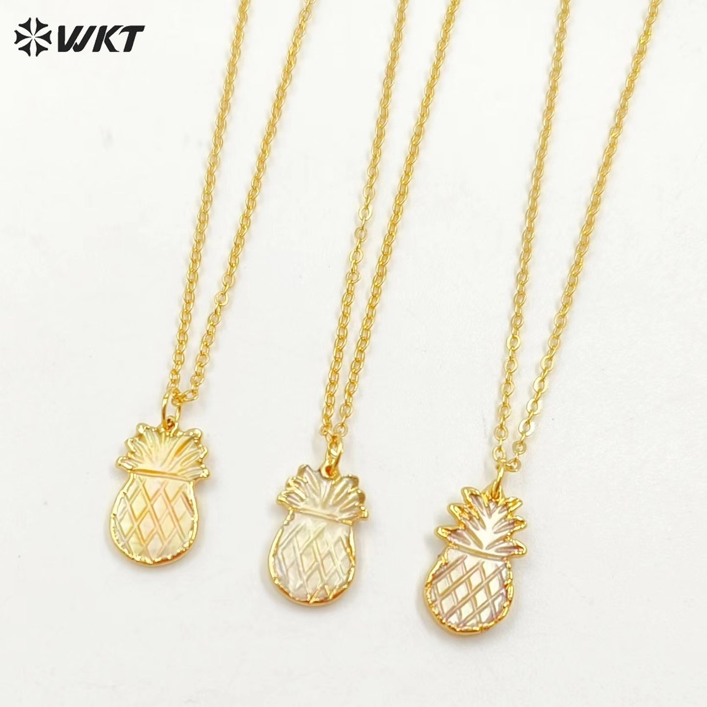 WT-N1082 WKT Wholesale Hot Natural White Yellow Shell Charm Carved 24k Real Gold Plated Tiny Shell Pineapple Necklace