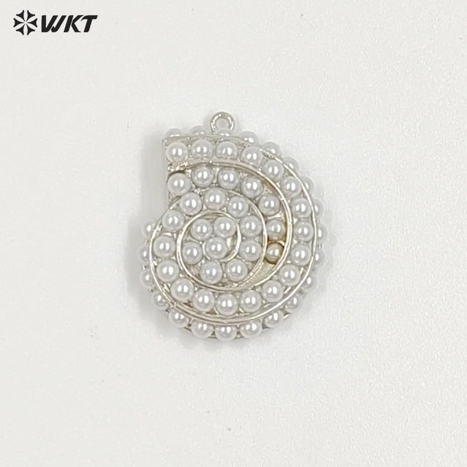 WT-MP314 Popular Sales Marine Animal Series Whorl Shape Gold Plated Brass With Artificial Pearl Lovely Pendant Jewelry Accessory