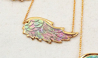 WT-N785 New Wholesale Genuine Shell Carved Feather Necklace, Fashion Gold Plated Double Loops Shell Feather Necklace