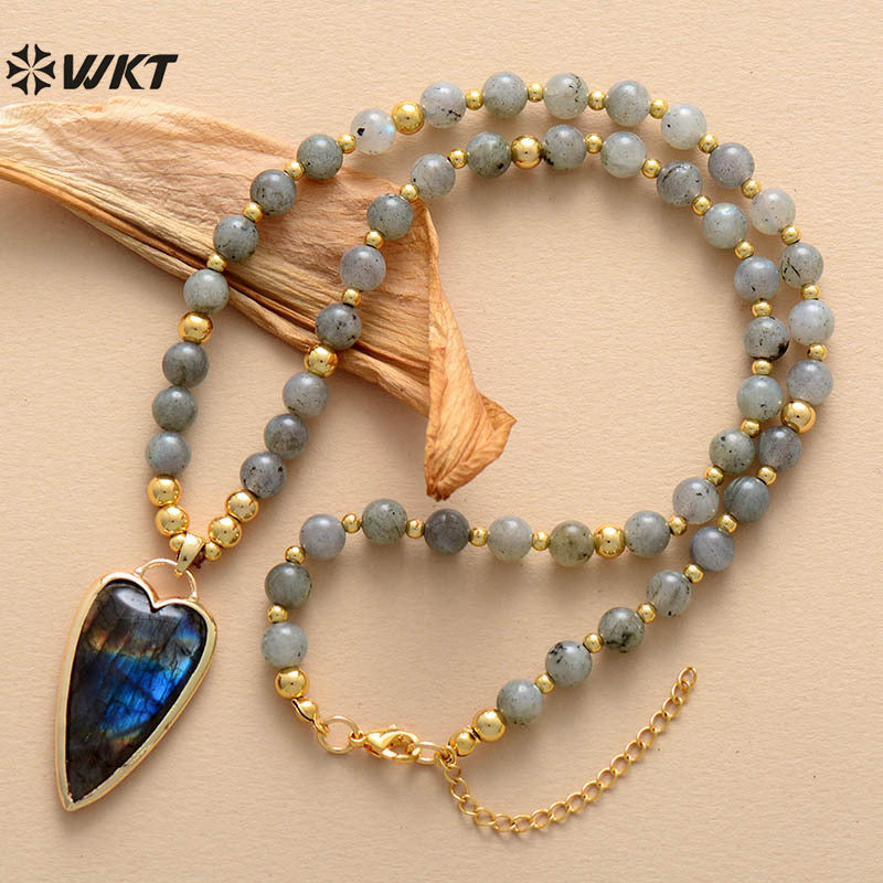WT-N1487 High Quality Unique Design Hand Strand Round Stone Beads Necklace With Long Heart Pendant in 18 Inch Long
