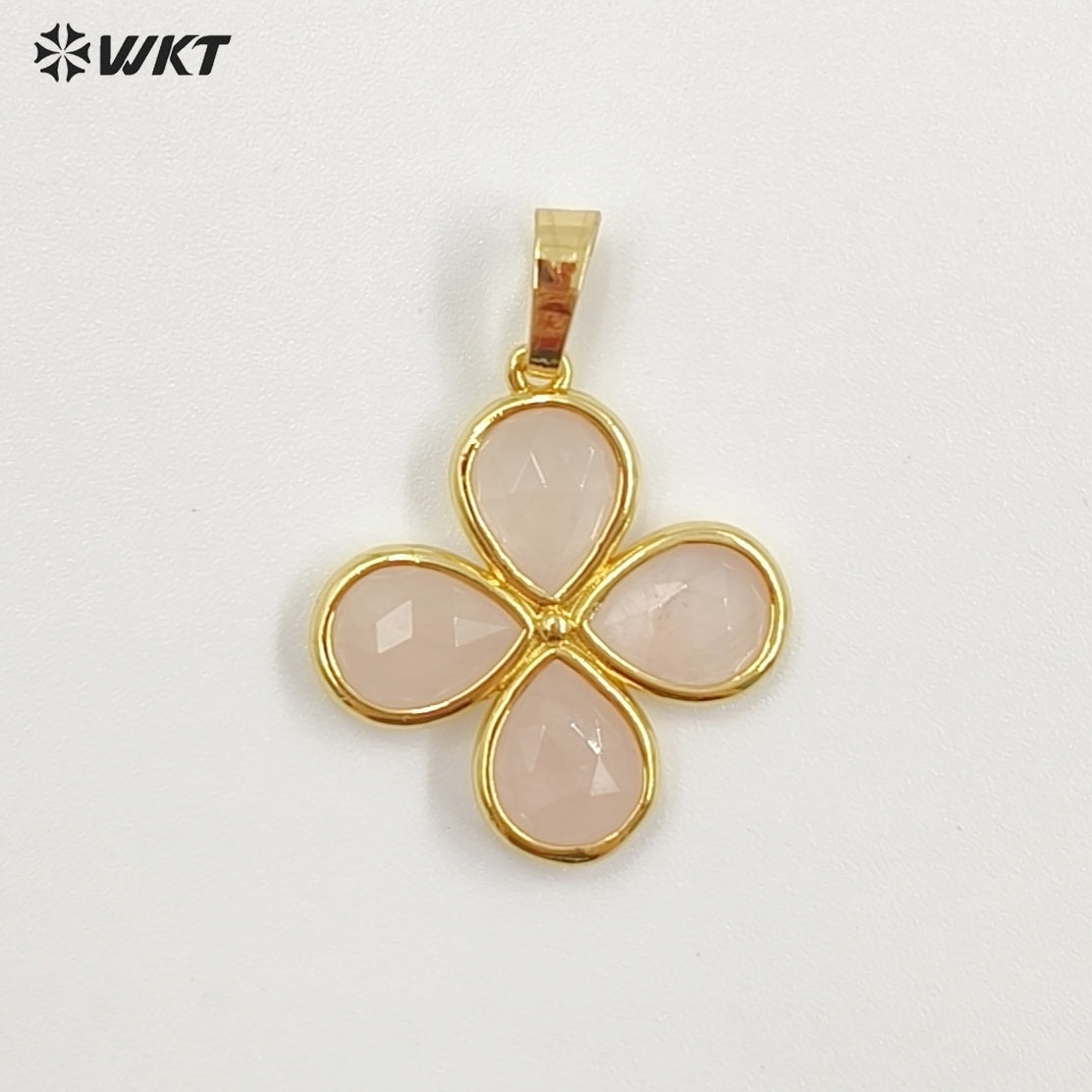 WT-P2031 Romantic Lovely Gold Plated Lucky Four Leaves Clover Flowers Shape Natural Gemstone Pendants For Ladies Necklace DIY