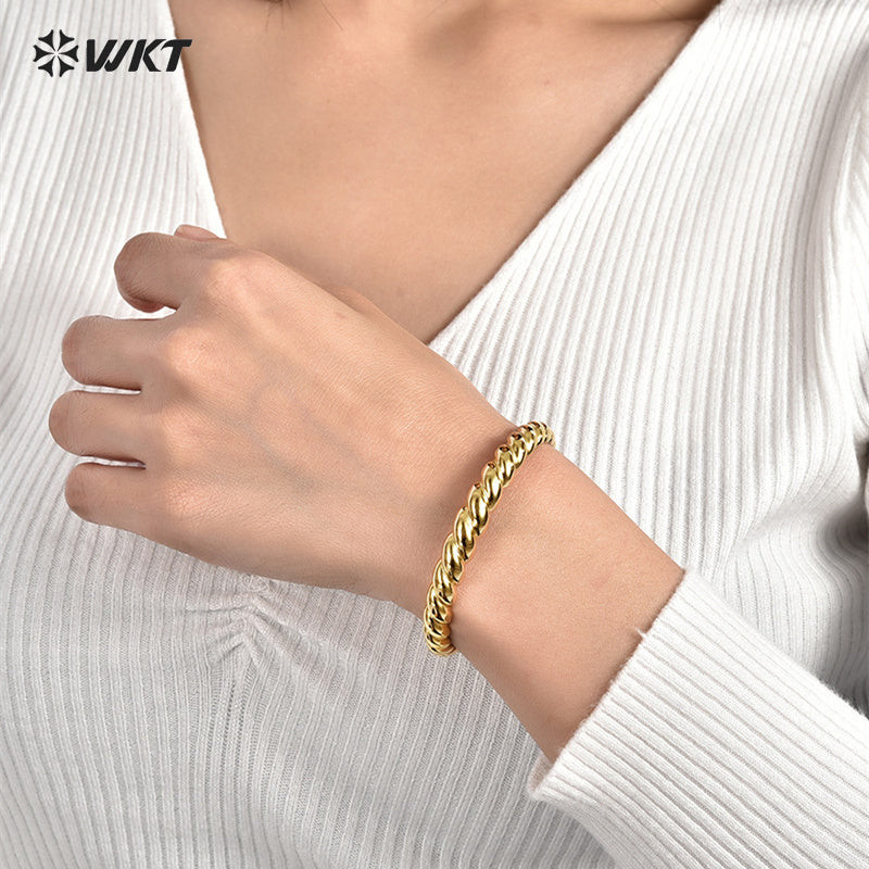 WT-B646 Women Fashion Twisted Design 18K Real Gold Plated Open Size Adjustable Yellow Brass Metal Bangle