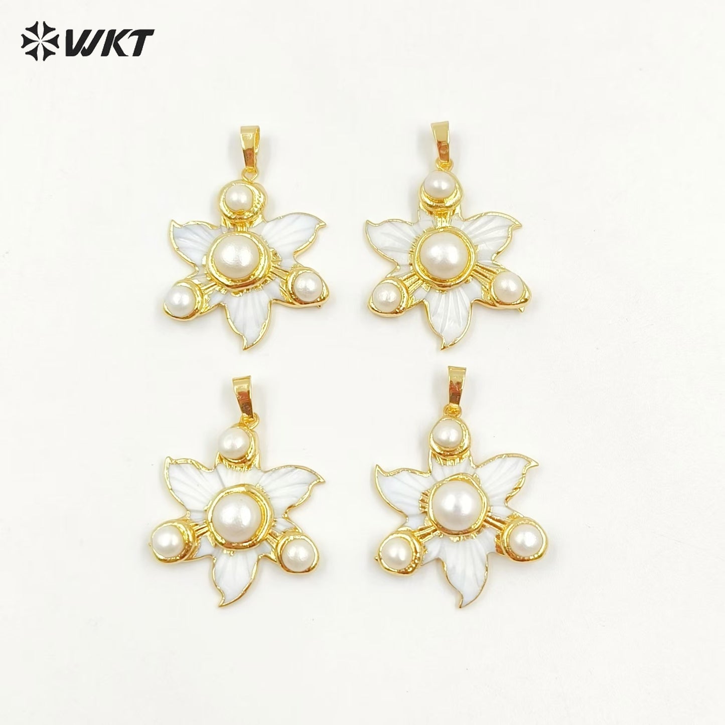 WT-JP394 New Arrivals Elegant and Gentle 18K Gold Plated Natural Flower Shell Round Pearl Pendant for Women Jewelry Accessories