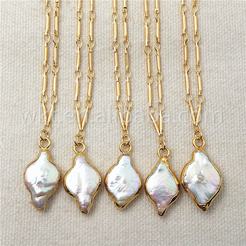 WT-N831 Wholesale Lovely Pearl Shell Necklace,15mm Fashion Natural Pearl With 24k Real Gold Dipped Shell Necklace for Women