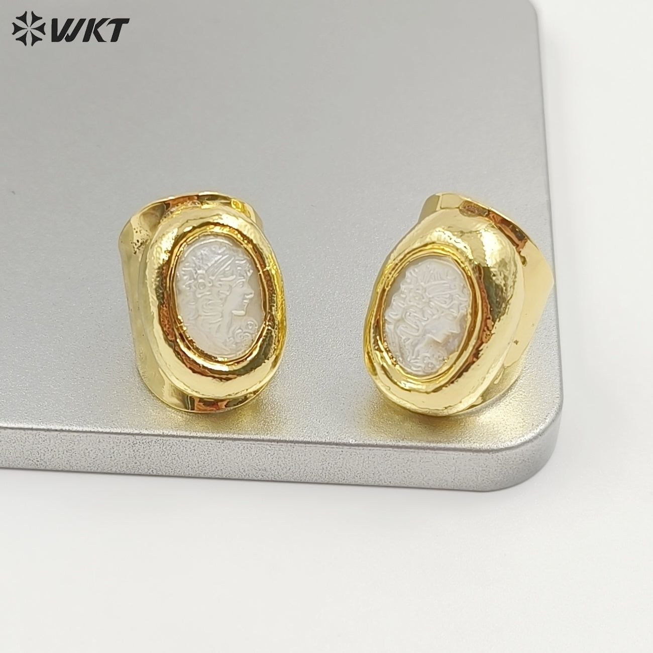 WT-MPR062 Wholesale Beautiful Hand Carved Shell Beauty Ring 18K Real Gold Plated Women Birthday Jewelry Gift