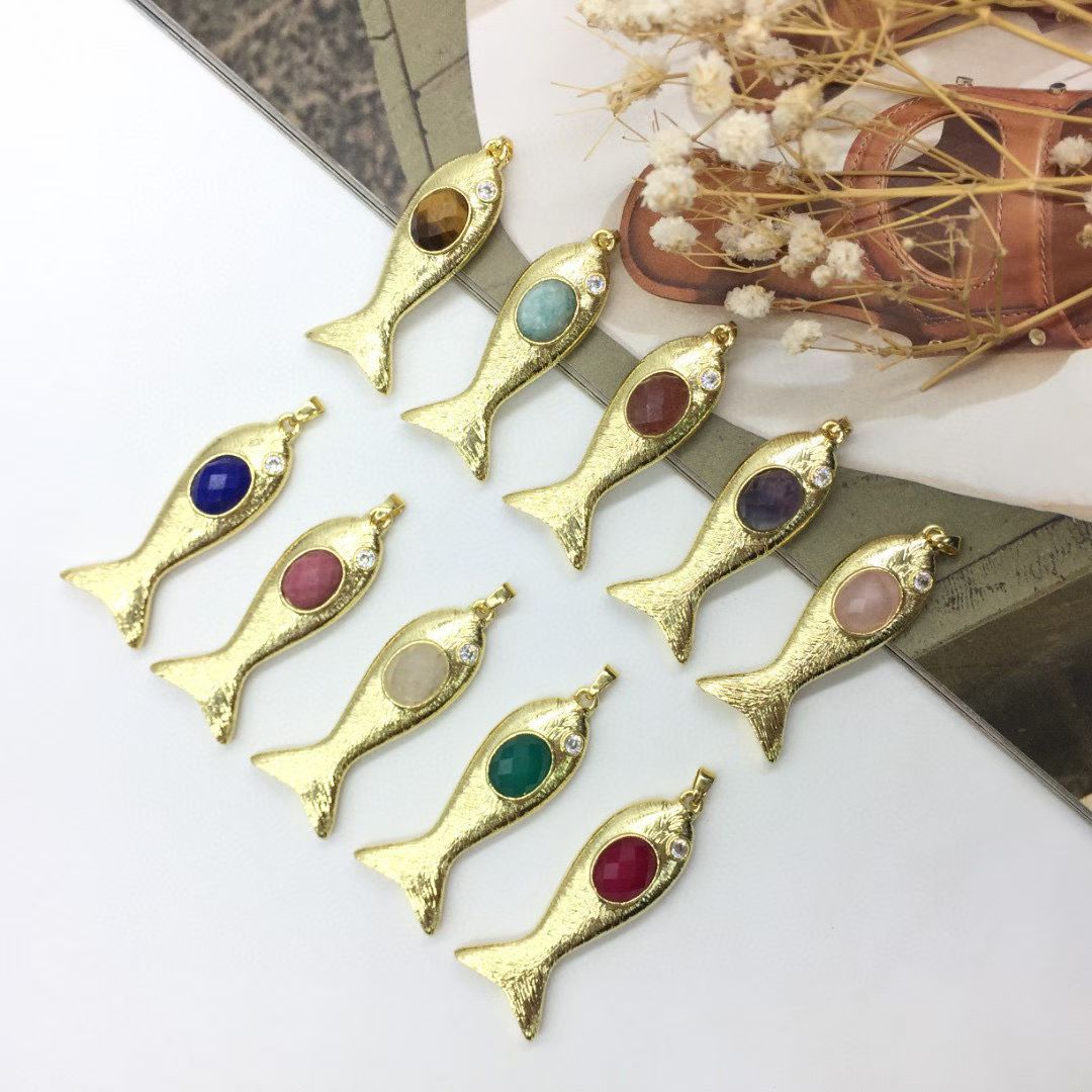 WT-MP319 Dainty Cute Gold Plated Natural Gemstones And Zircon Hollow Design Fish Shape Pendants For Girls Necklace Making