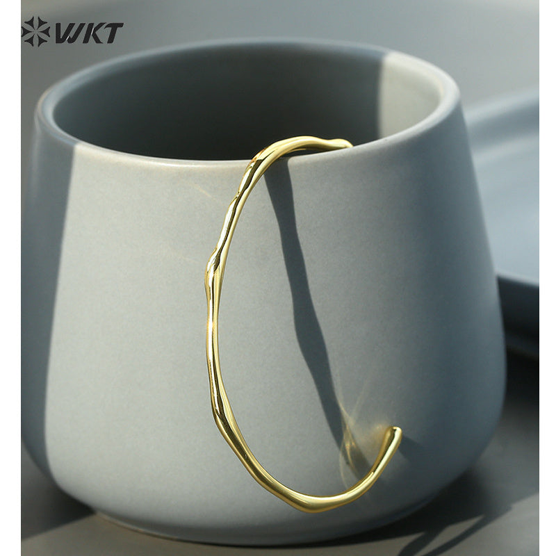 WT-B645 New Fashion Design 18K Real Gold Plated Resist Tarnishable Adjustable Open Size Lady Brass Simple Bangle