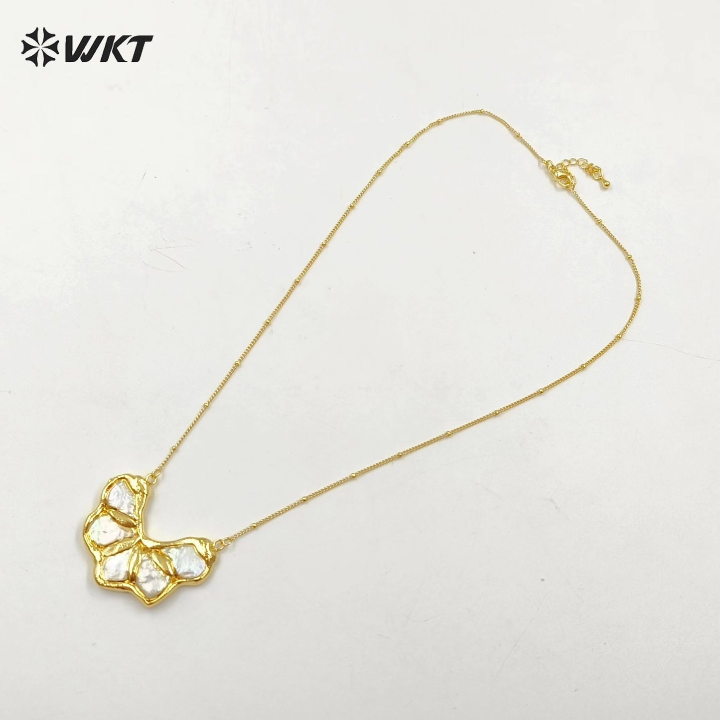 WT-JN268 Wholesale Fashion Gold Plated Natural Irregular Freshwater Pearl Pendant Necklace for Lady Gift in Gorgeous