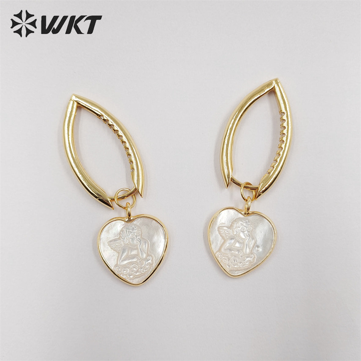 WT-MPE090 WKT Unique Gold Metal Long Hoop Natural Mop Heart Shell Earrings Religion Women Virgin Mary Earrings