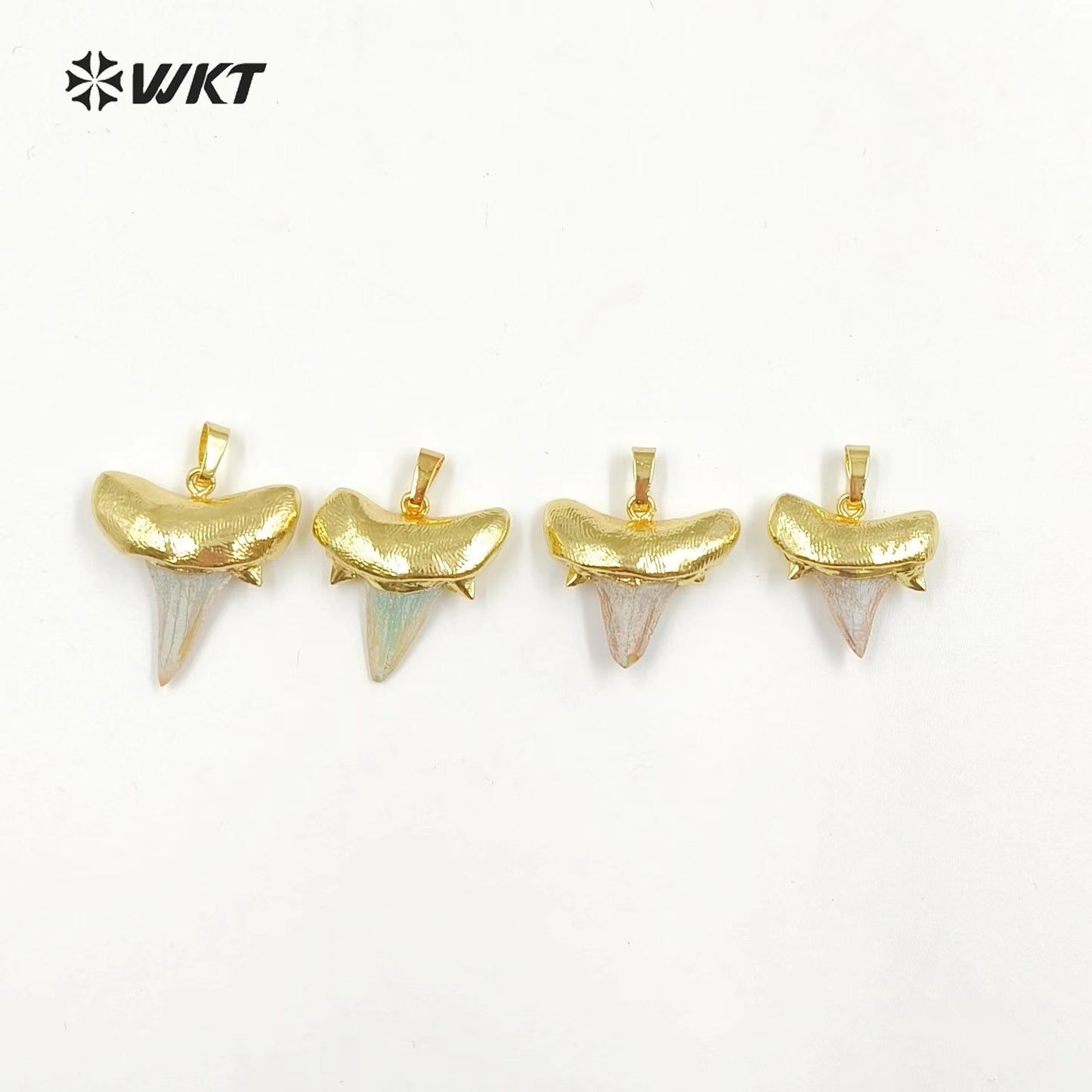 WT-P858 Crescent Fashion Pendant Bone Shaped 18k Gold Plating Pendant Wholesale Amazing Crescent Pendant