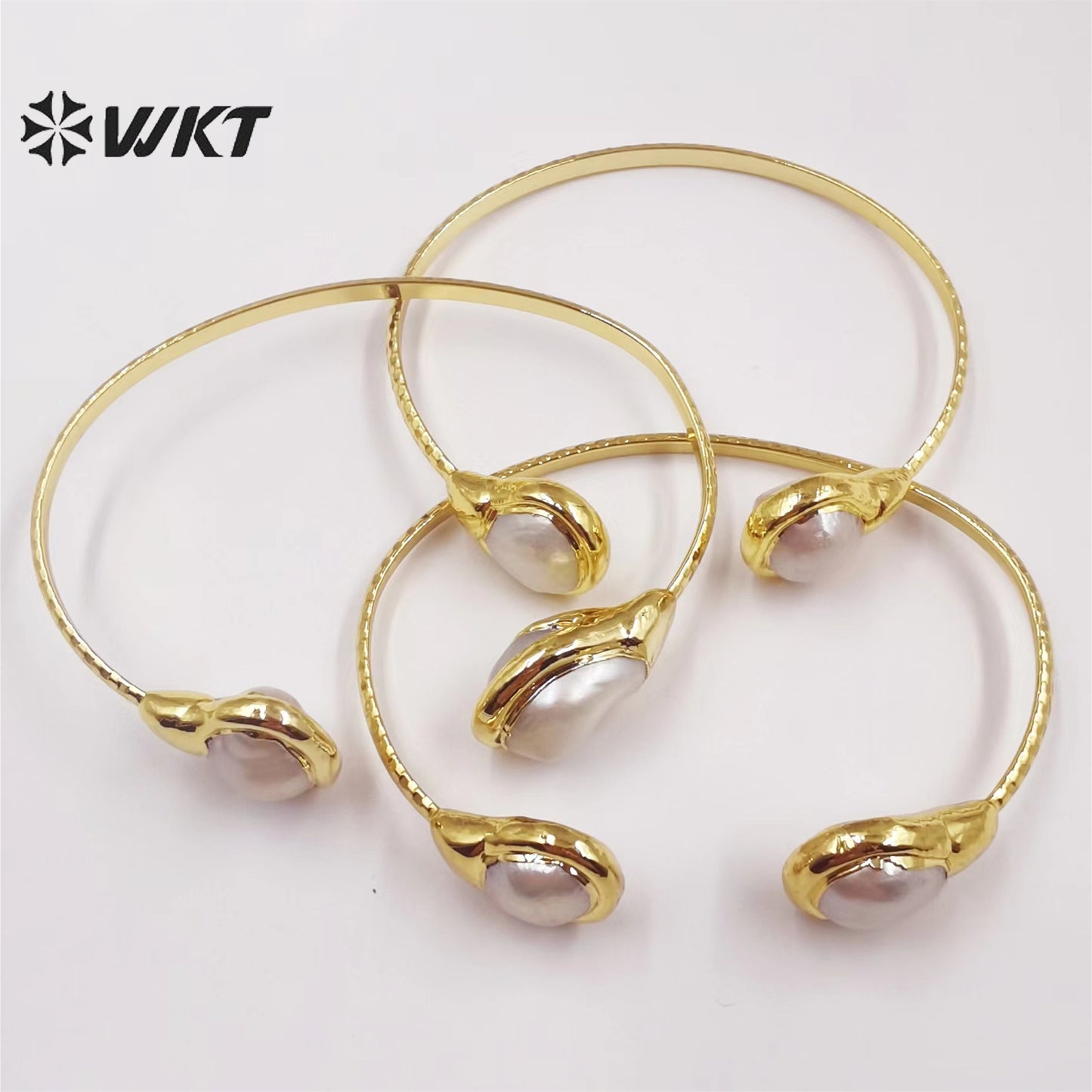 WT-MPB054 Fairness Pearl Yellow Brass 18k Gold Plated Bangles French Vintage Playful Adjustment Bangles Natural Pearl Bangles