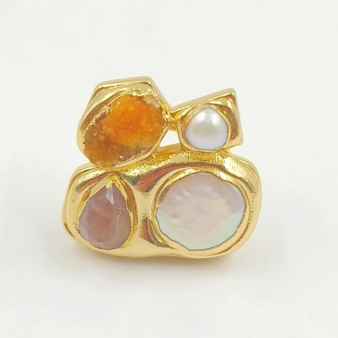 WT-MPR083 Newest Exclusive WKT Design 18k Real Gold Plated Resist Tarnishable Multi Stone and Pearl Women Ring in Adjustable
