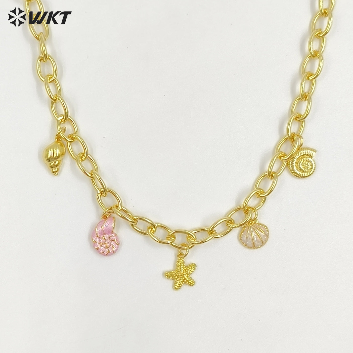 WT-JFN48 High Quality Yellow Brass Big Chain Gold Plated With Ocean Shells Charms Necklace For Ladies Summer Beach Theme Party