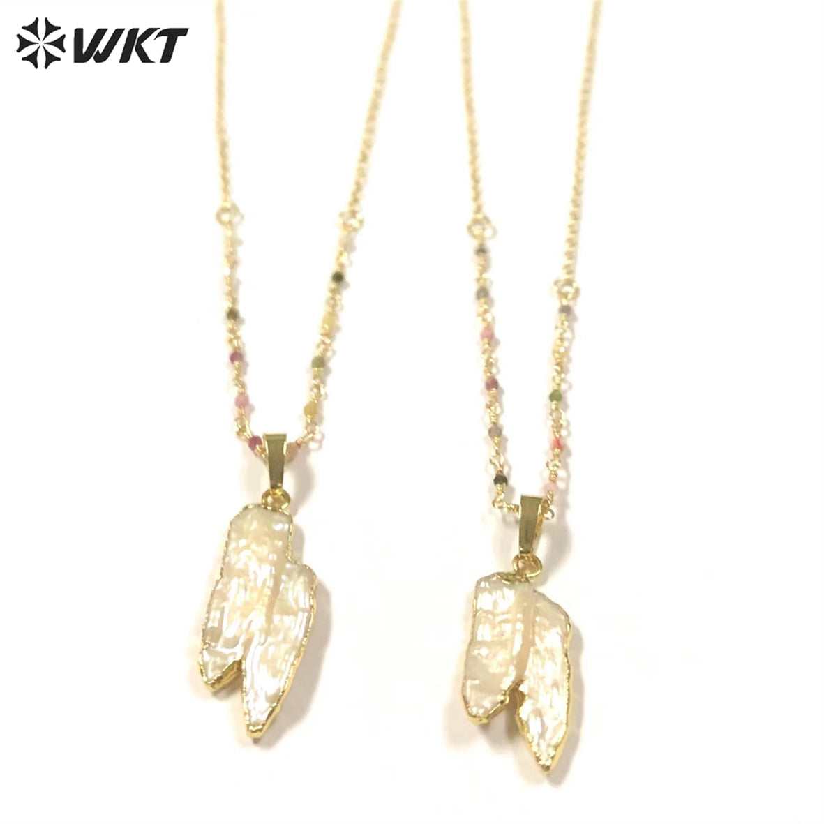 WT-JN173 WKT Newest Fashion White Shell Pendant Necklace Gold Electroplated with Mini Gemstones Chain Lady Pearl Necklace
