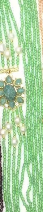 WT-N1477 Gorgeous Design Luxury Style Flower Shape Muticolor Gemstone Beads Women Statement Necklace for Engagement Celebration