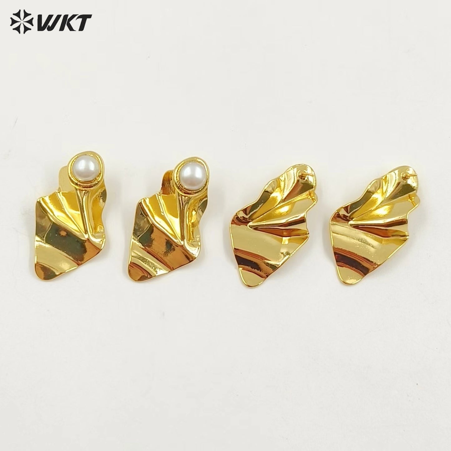 WT-MPE127 Women Fashion 18K Real Gold Plated Geometric Uneven Brass Made With Natural Pearl Decorative Earring Studs