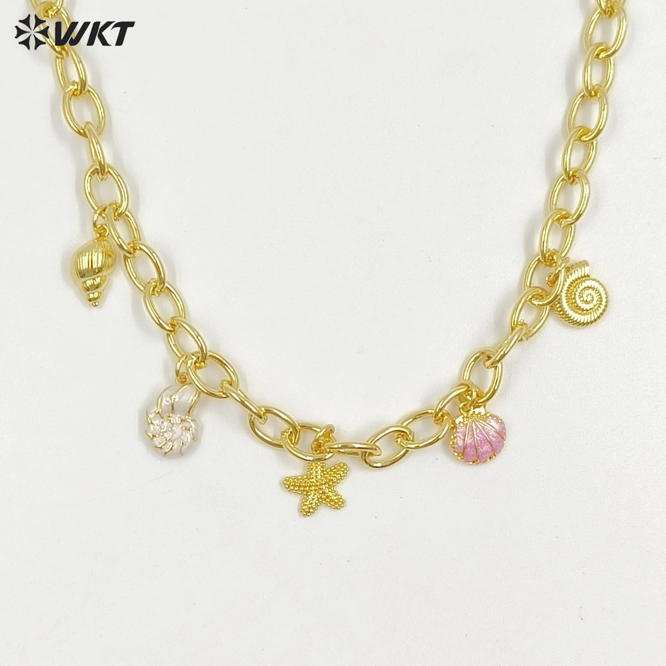 WT-JFN48 High Quality Yellow Brass Big Chain Gold Plated With Ocean Shells Charms Necklace For Ladies Summer Beach Theme Party