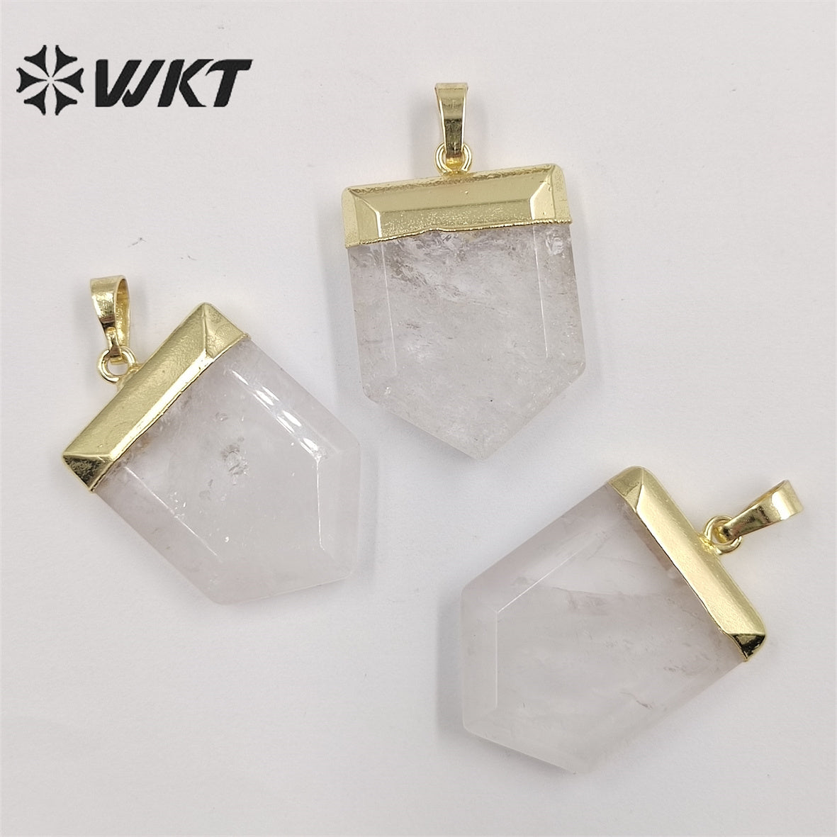 WT-P1829 Women Spirit Healing Crystal Stone Quartz Point Pendant Simple Faceted Spike Shape Crystal Pendant with Resist Tarnish