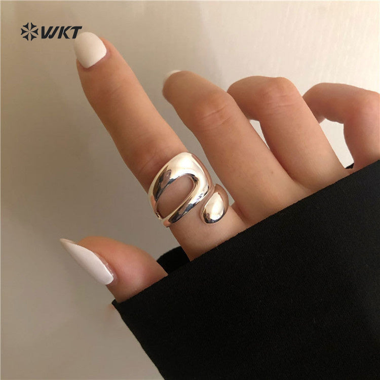 WT-RF012 Fashion Style Yellow Brass In 18K Gold Plated Irregular Cross Hollowing Open Design Women Rings For Daily Match