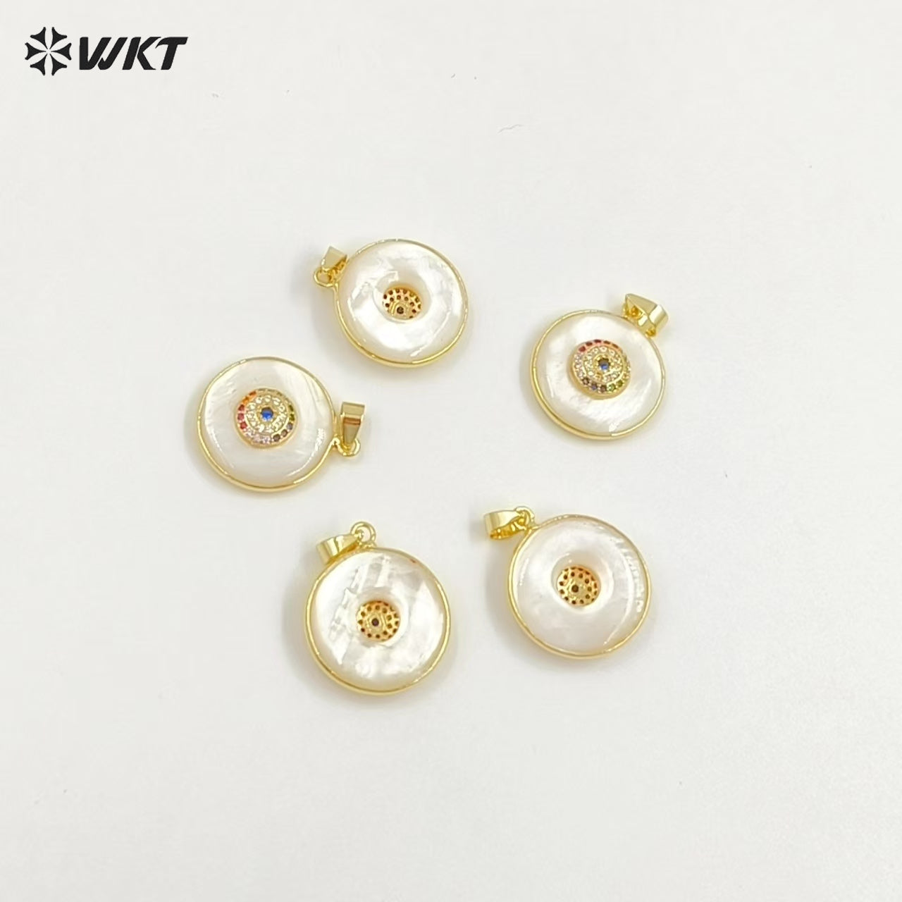 WT-MP308 Delicate Fashion Mother of Pearl Made Round Coin Micro Pave Eye Pendants With 18k Gold Bezel Around Jewelry