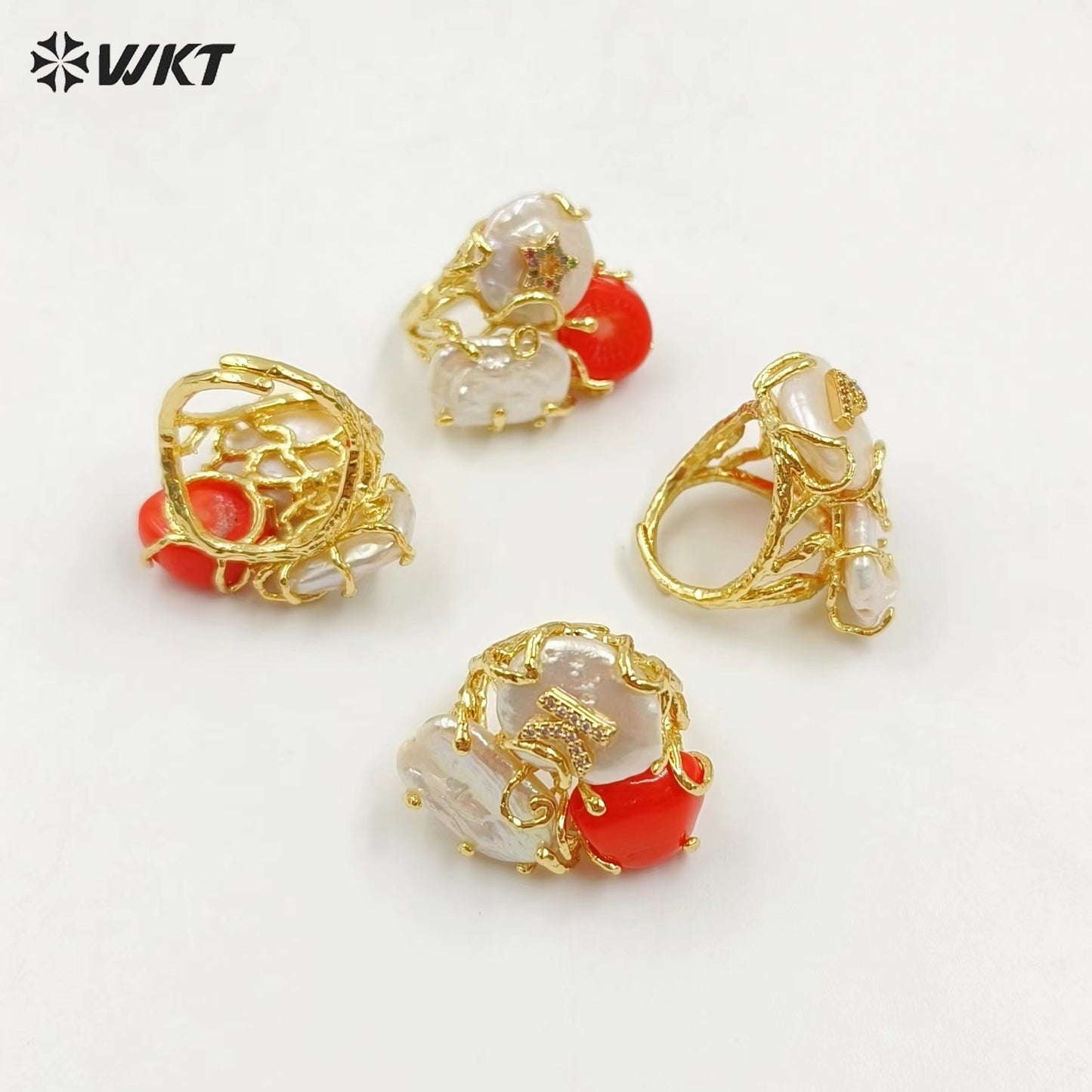 WT-MPR093 Wholesale Fashion Gold Plated Triple Stone Handmade Claw Setting Natural Red Coral and Pearl Women Ring With Charms