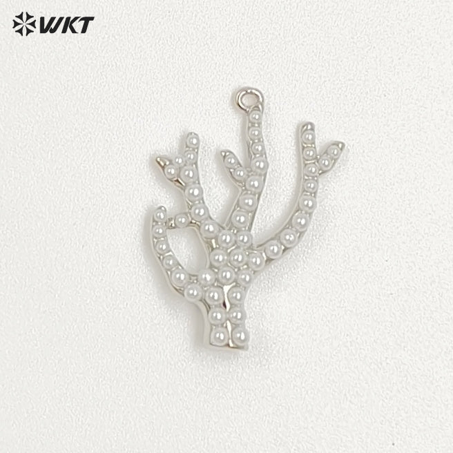 WT-MP310 Wholesale Fine Jewelry Gold And Silver Color Marine Animals Crab Shape Zircon With Artificial Pearl Little Pendants