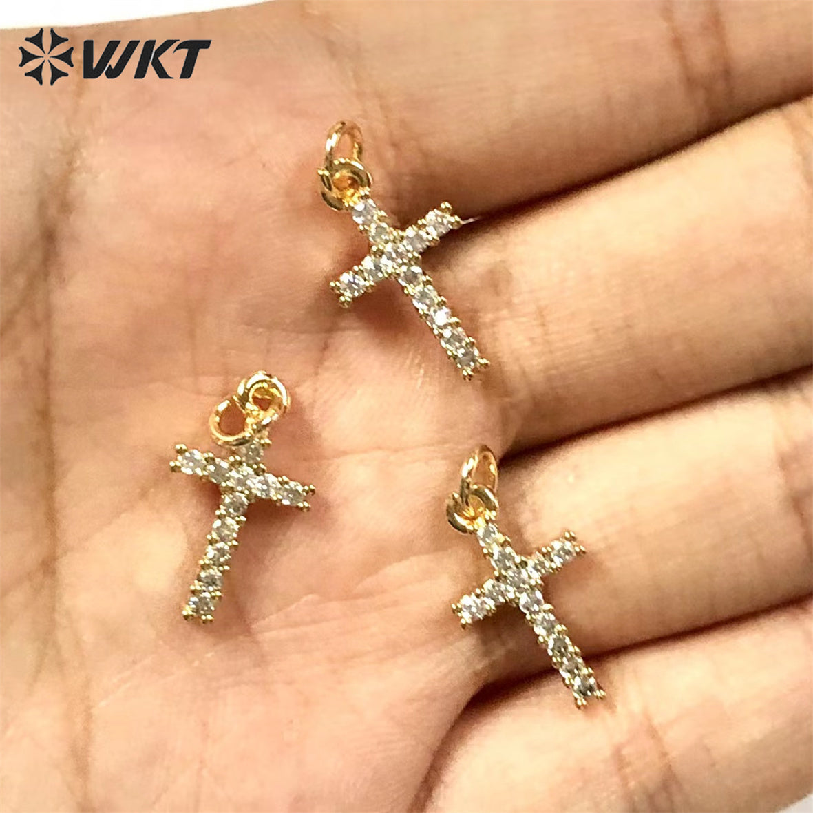 WT-MP248 French Fashion Vintage Exquisite Pendant Simple Zircon Cross Pendant Women's Jewelry Accessories Cubic Zircon Pendant