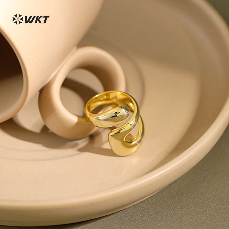 WT-RF012 Fashion Style Yellow Brass In 18K Gold Plated Irregular Cross Hollowing Open Design Women Rings For Daily Match