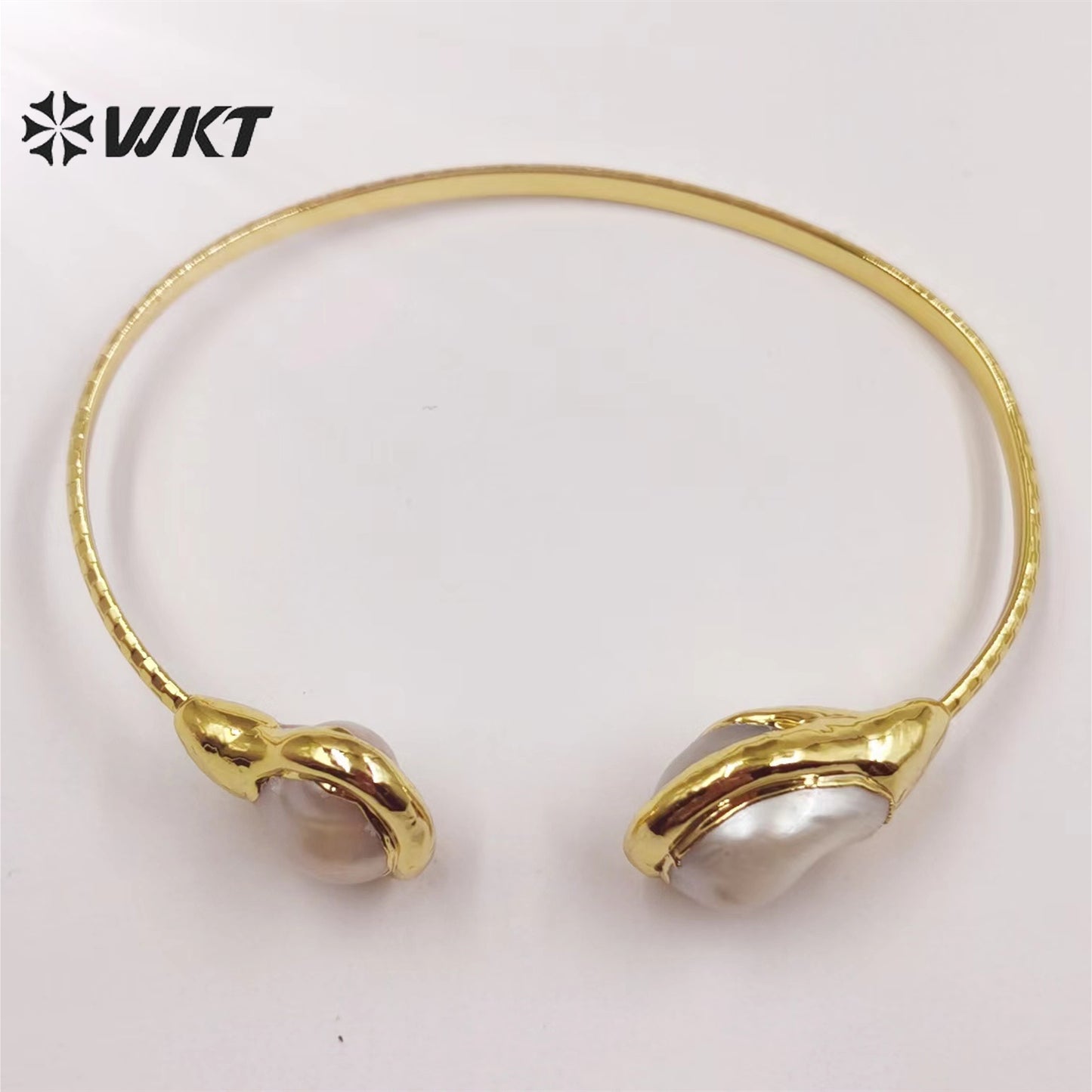 WT-MPB054 Fairness Pearl Yellow Brass 18k Gold Plated Bangles French Vintage Playful Adjustment Bangles Natural Pearl Bangles