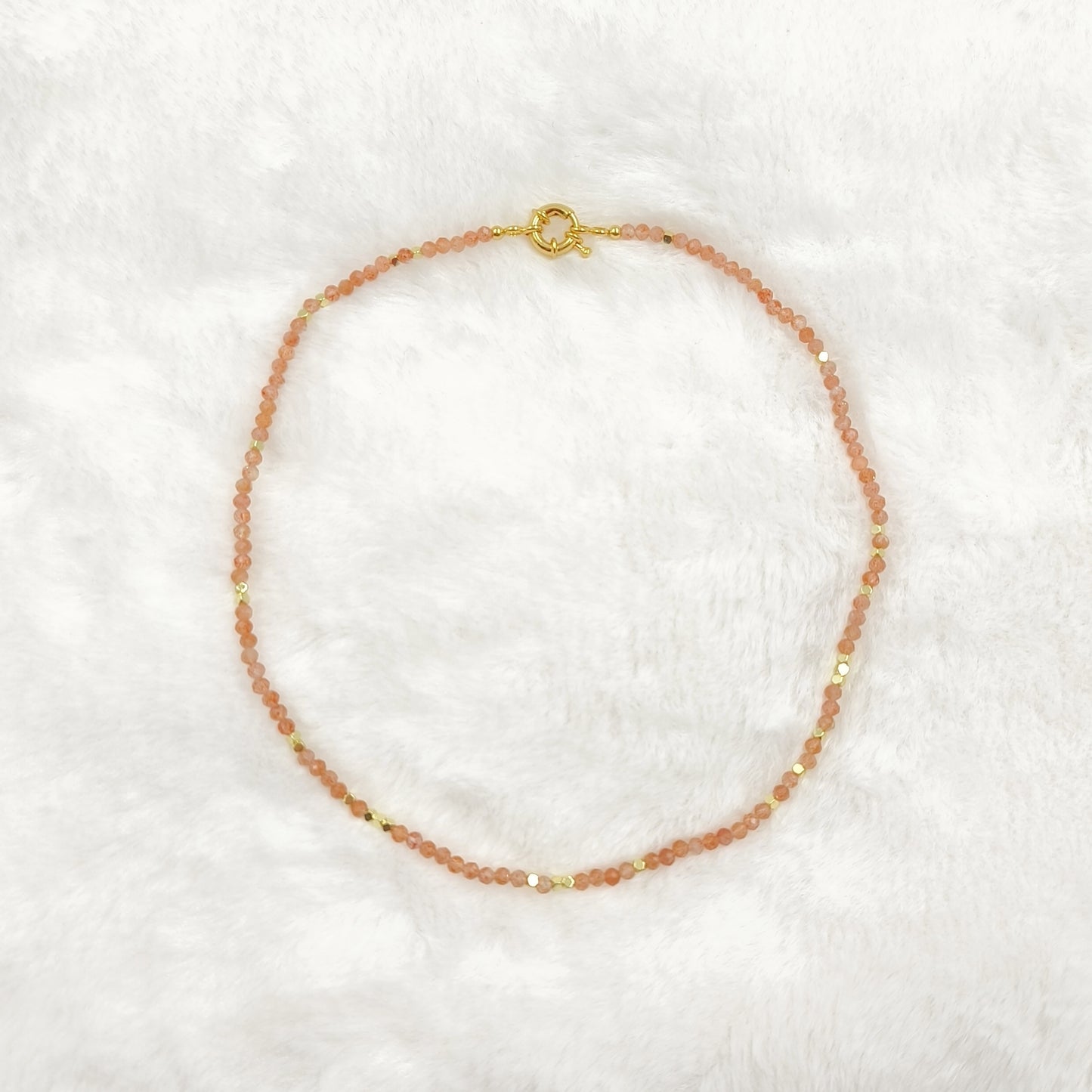 WT-N1443 WKT Best 2023 Newest Natural Aura Cluster Quartz Necklace Women Simple Hoop Aura 3MM Stone Beads Necklace