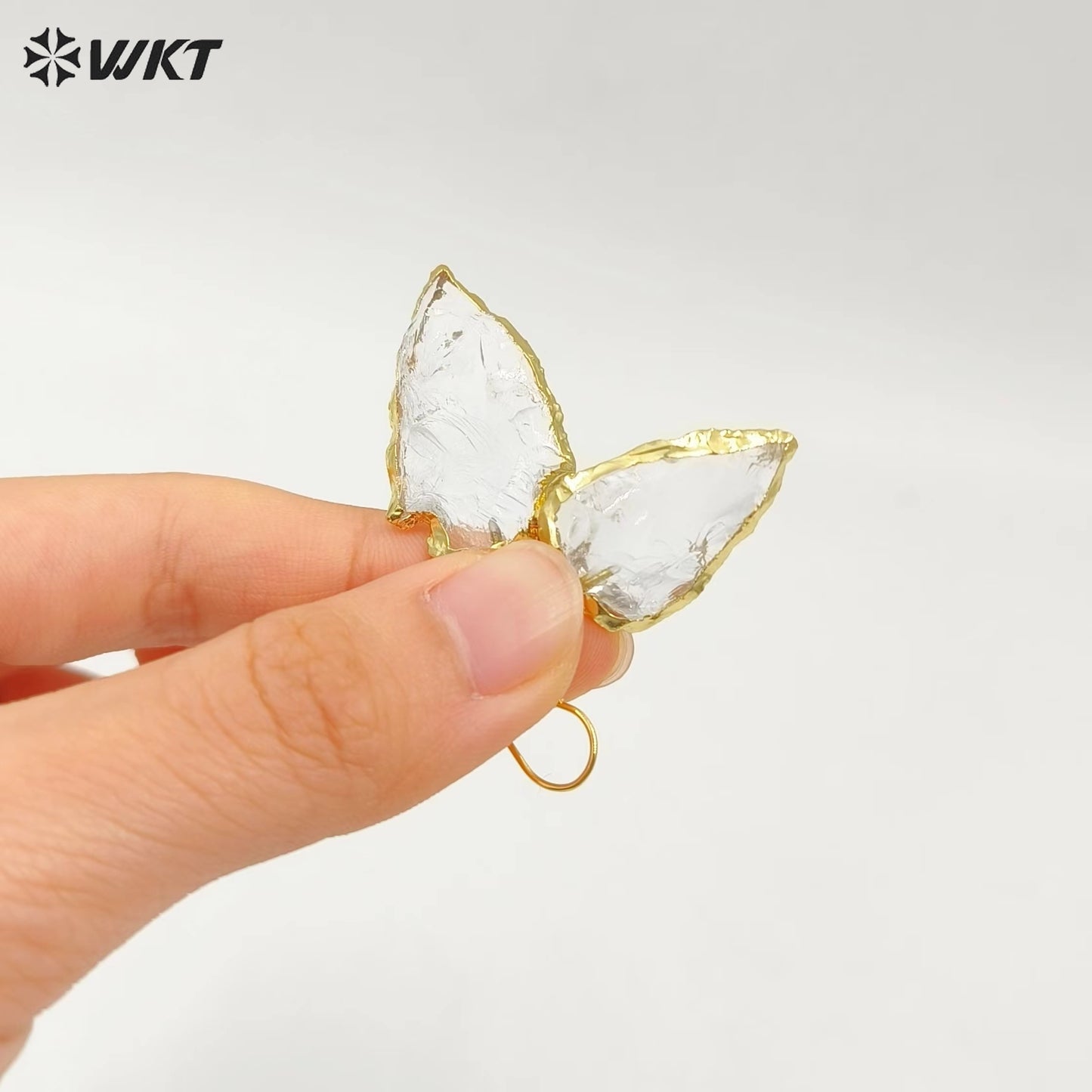 WT-E111 Wholesale Natural Raw Crystal Quartz Arrowhead Earrings, Fashion Raw Crystal Quartz Earrings