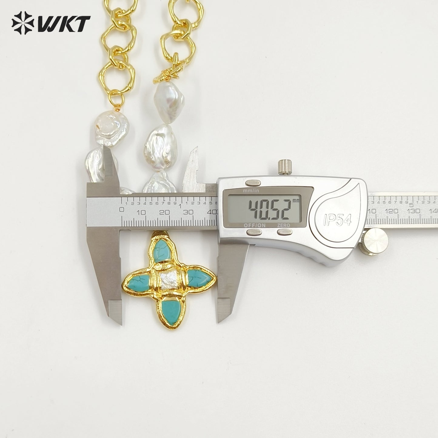 WT-JN324 Amazing Popular Christian High Precious Freshwater Pearl and Cross Turquoise Pendant Necklace with Chunky Chain