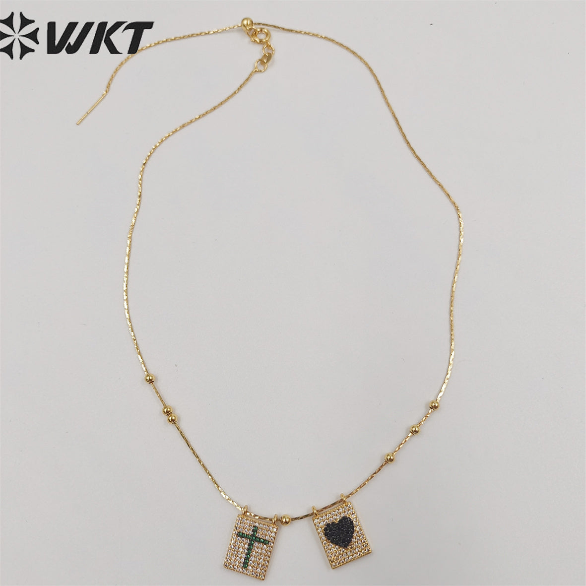 WT-N1385 Wholesale Fashion Gold Electroplated Micro Pave Cubic Zircon Necklace Lady Elegant Religious Cross Heart Necklace