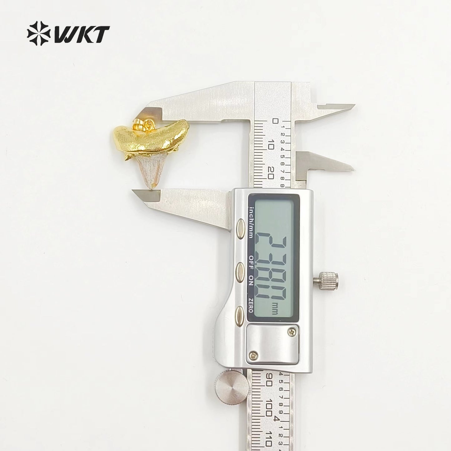 WT-P858 Crescent Fashion Pendant Bone Shaped 18k Gold Plating Pendant Wholesale Amazing Crescent Pendant