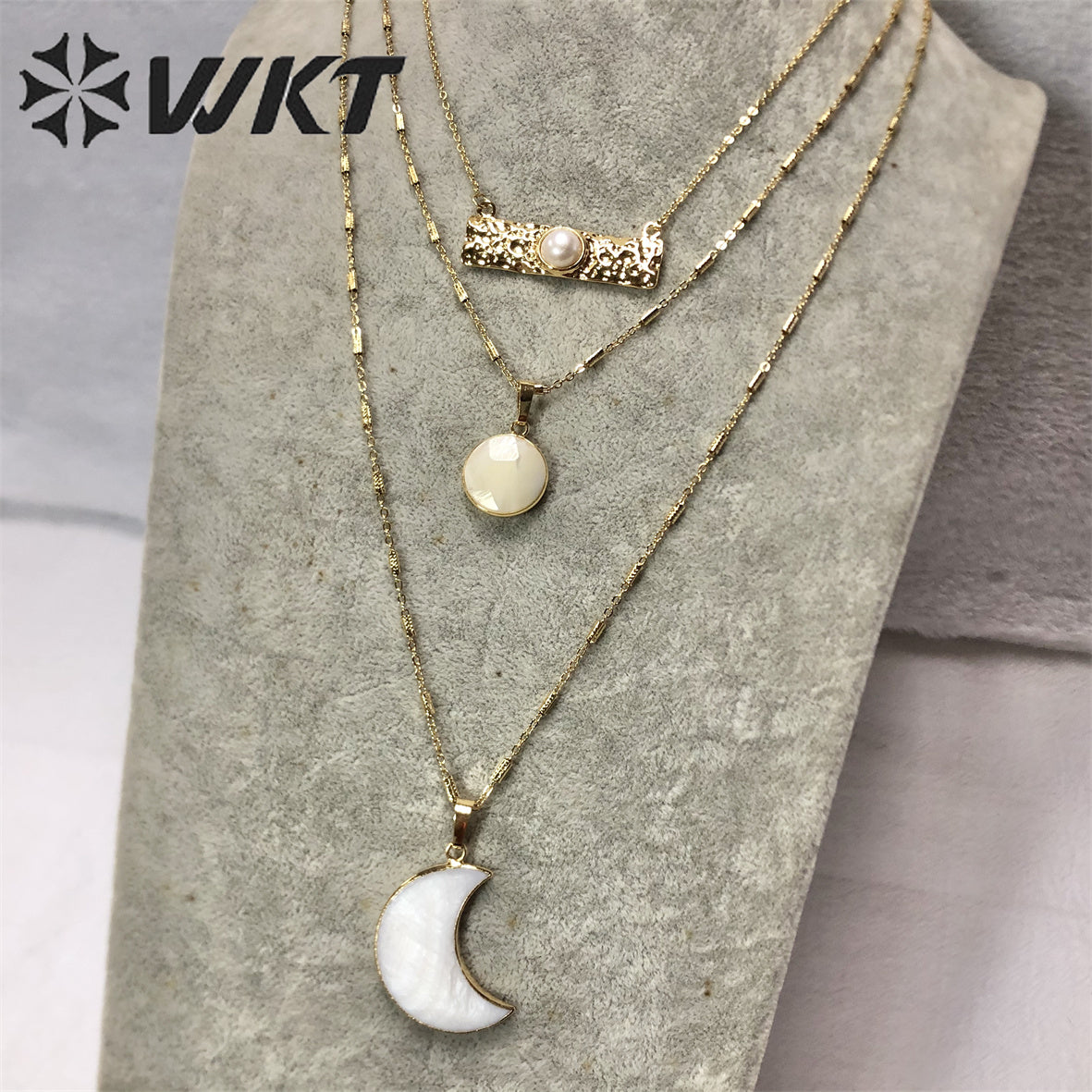 WT-N1327 Wonderful Jewelry Stone with Natural Fresh Shell and While Pearl Pendants Lovely Necklace for Girl As a Gift