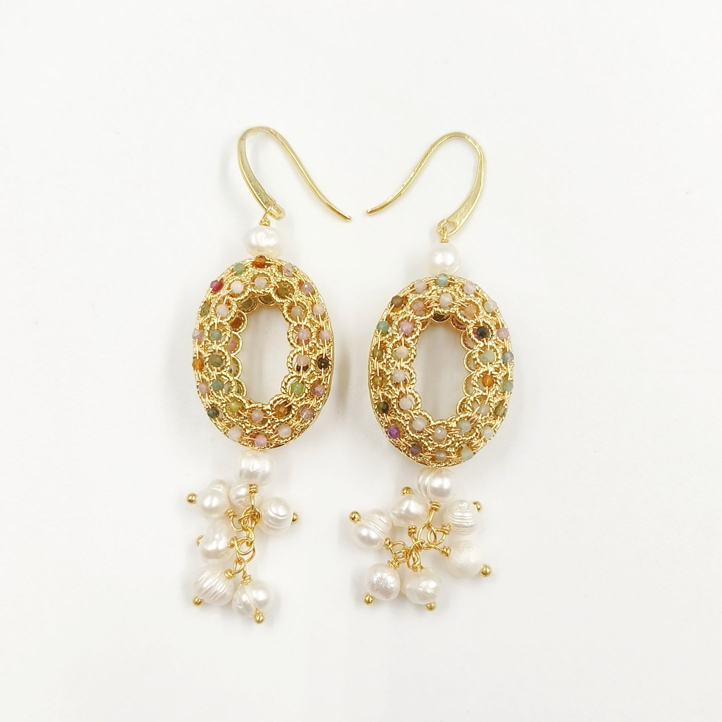 WT-MPE108 Latest Style Regular Natural Pearl and Stone 18k Gold Plated Oval Shaped 81*20mm Romantic Pendant Earrings