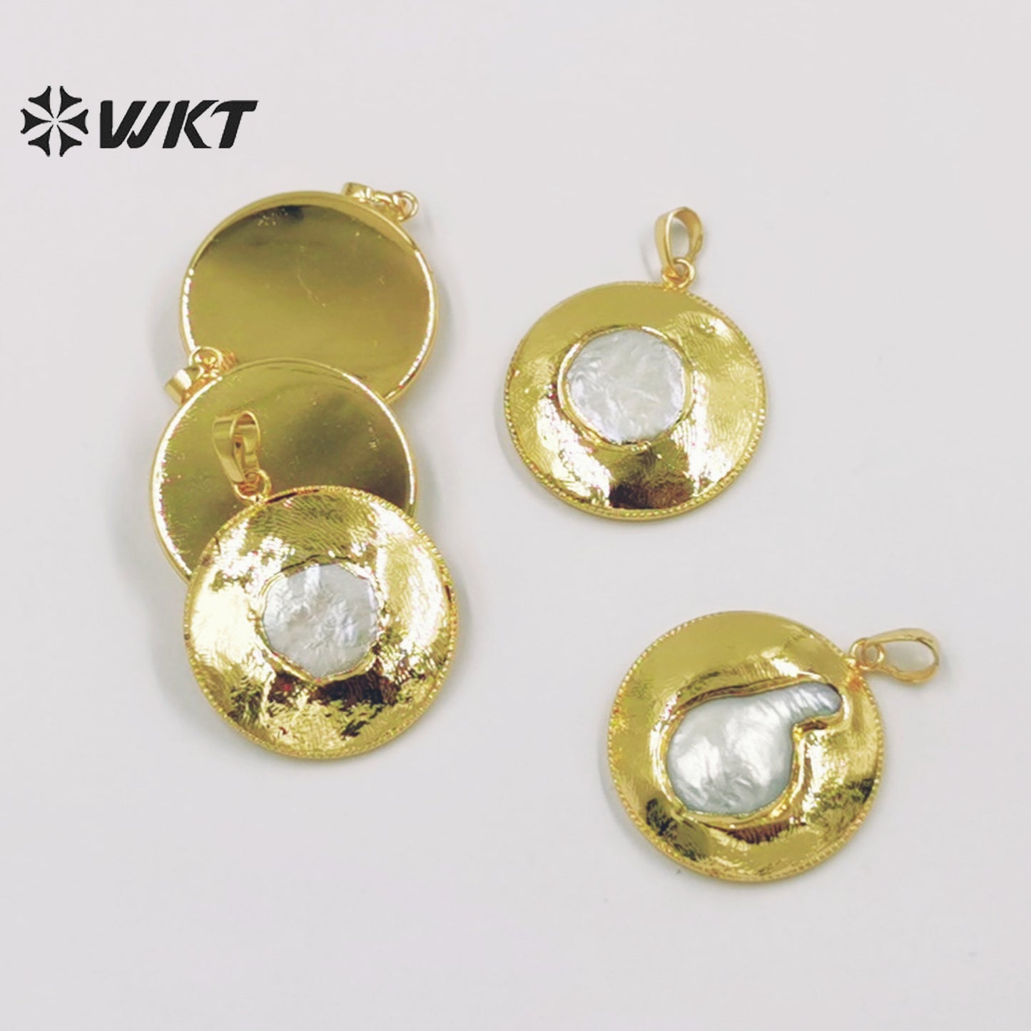 WT-JP303 Lovely Delicate Pendant Round 18k Gold Plated Vintage Pendant Women's Jewelry Accessories Freshwater Pearl Pendant